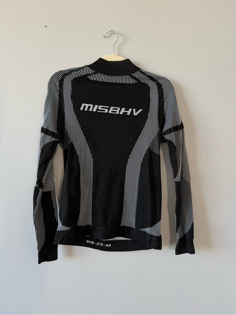 MISBHV Black & Gray Long-Sleeve Sport Compression Knit Top